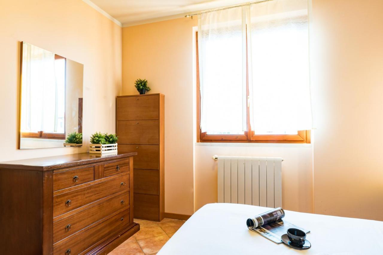 Gardappartamenti Artisti Pool Desenzano del Garda