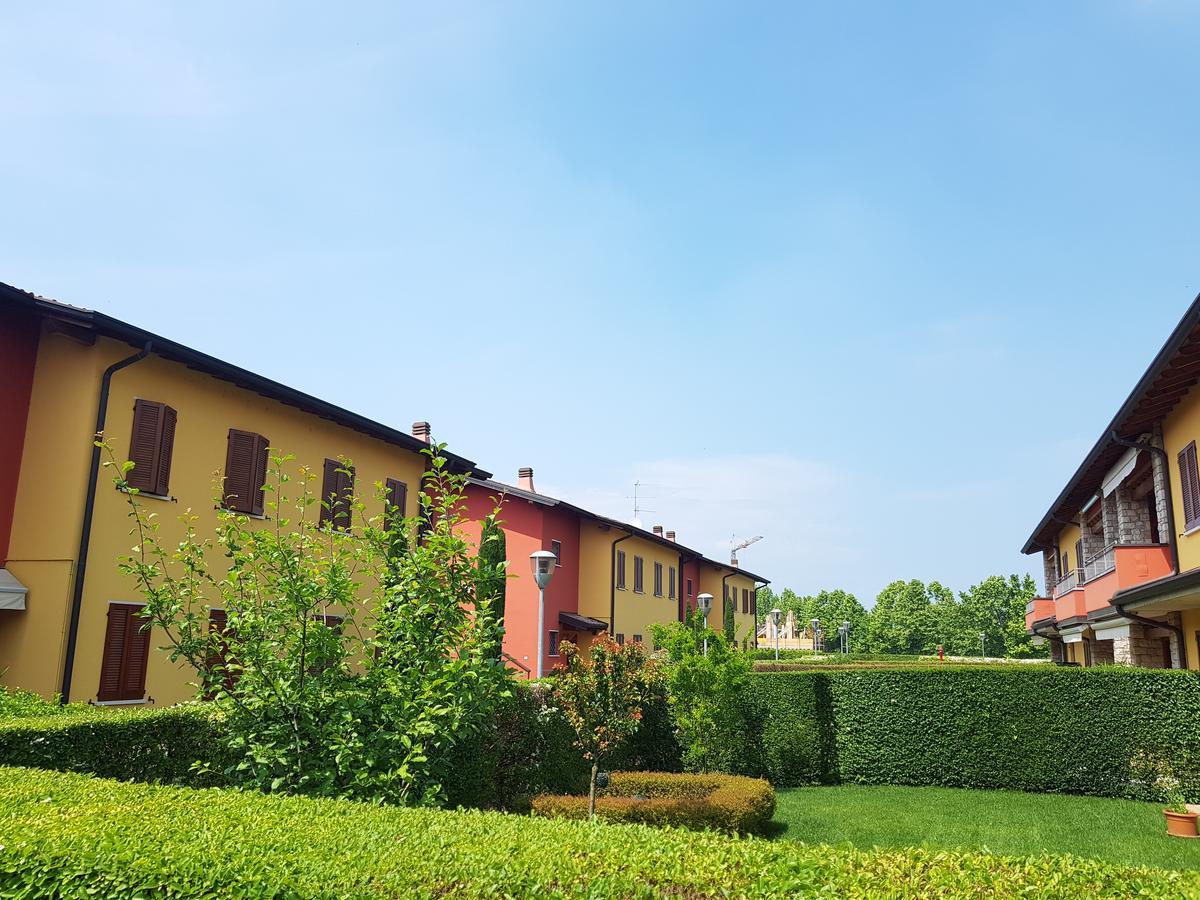 Gardappartamenti Artisti Pool * Desenzano del Garda